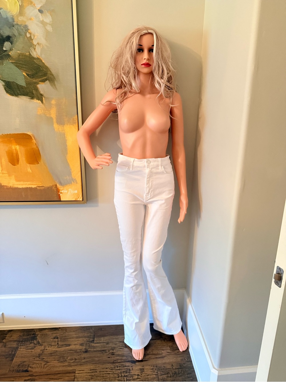 NWT Gorgeous 7 For All Mankind Women’s High-Rise White Flare Jeans!